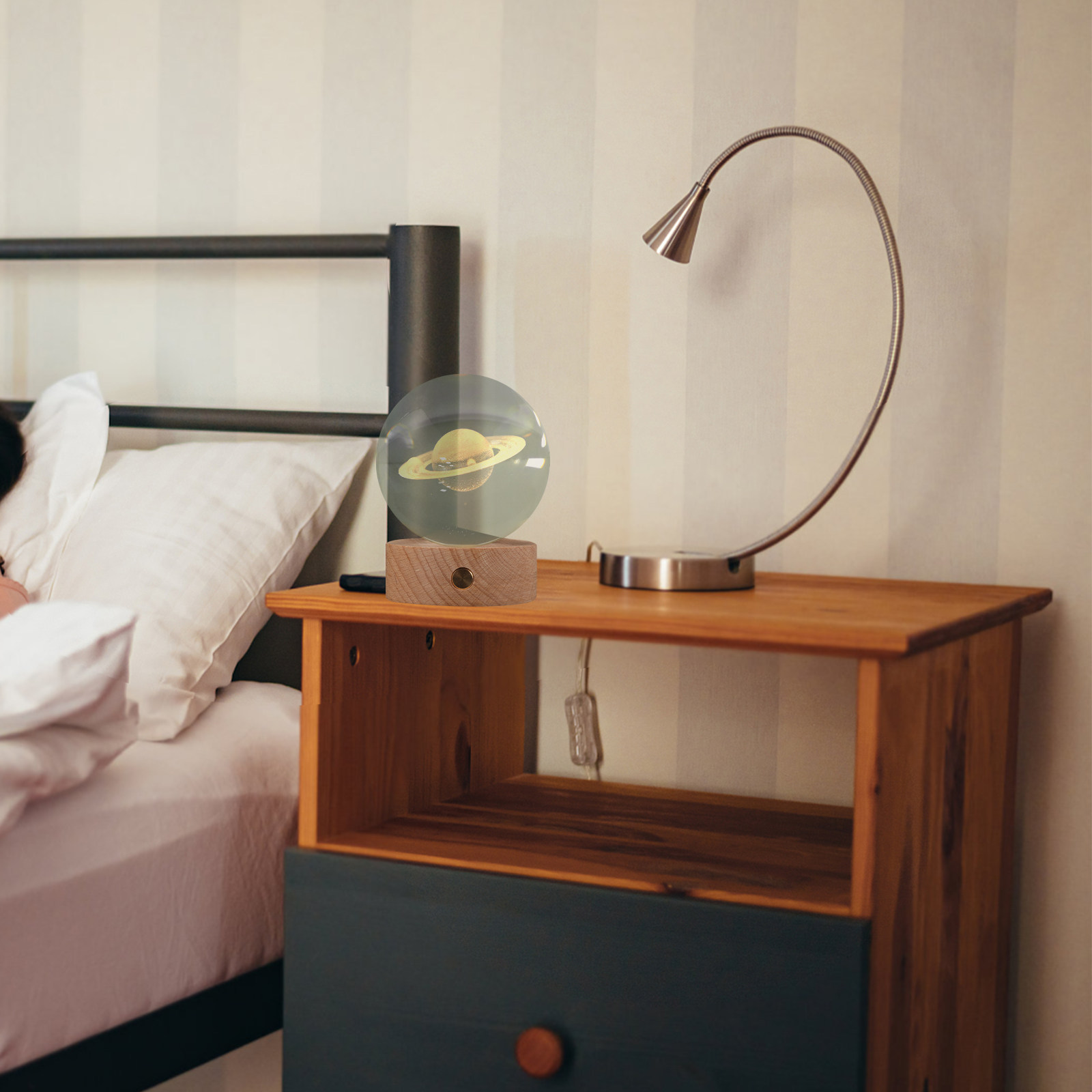 Bedroom Lighting Decor Ideas - Ночник в виде хрустального шара с